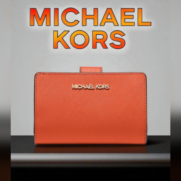 Michael Kors Medium Bifold Zip Coin Wallet NWT - Picture 1 of 8